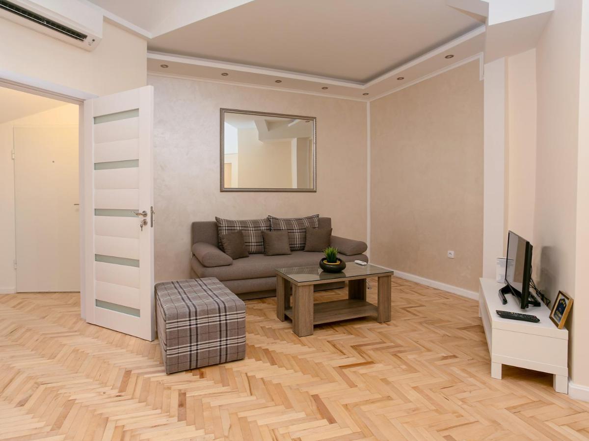 Grand Suite Centre Belgrado Exterior foto